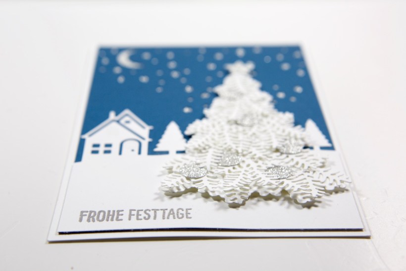 Weihnachtskarte mit Tanne